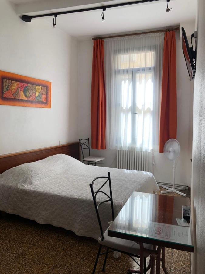 Hotel Des Etuves Montpellier Eksteriør billede