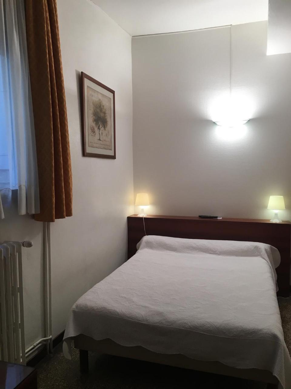 Hotel Des Etuves Montpellier Eksteriør billede